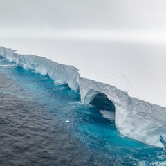 Das Bild zeigt den Eisberg A23a