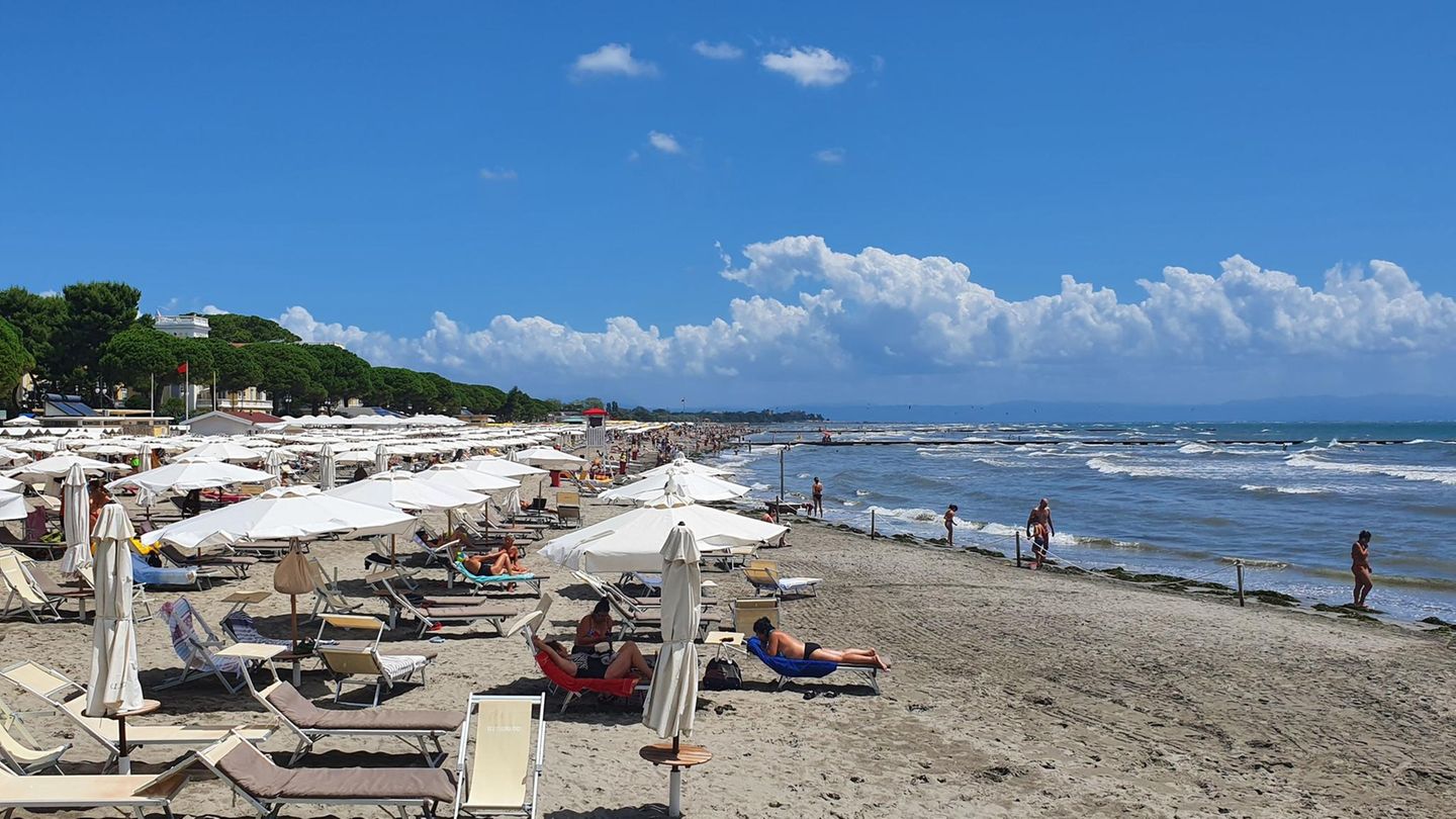 Tragischer Badeunfall am Strand der italienischen Stadt Grado