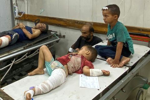 Verletzte palästinensische Kinder in Chan Junis