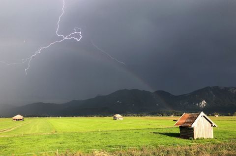 Auf Teile Bayerns kommen kräftige Gewitter zu. (Archivbild). Foto: Valentin Gensch/dpa/dpa-tmn