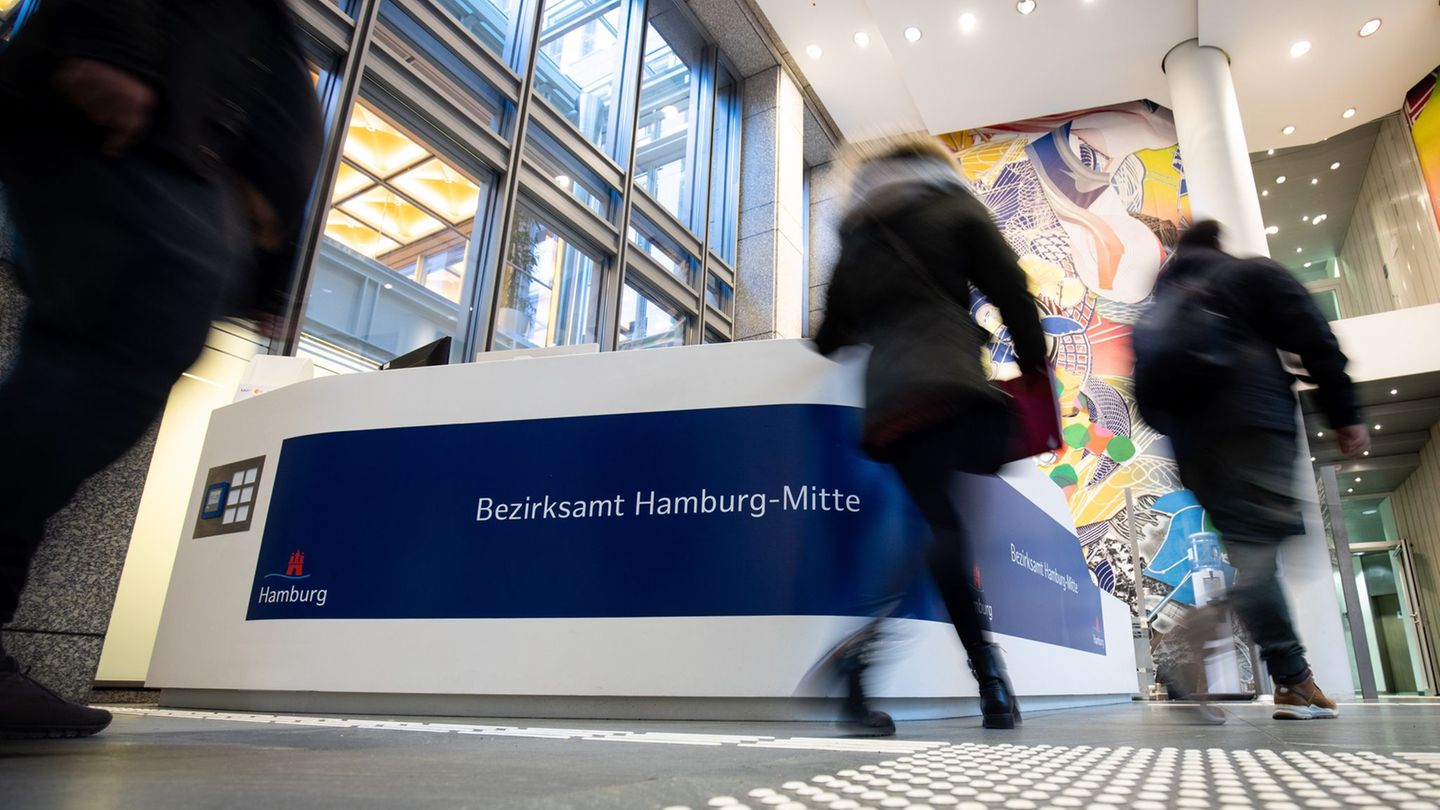 Um lange Hängepartien beim Wechsel an der Spitze der Bezirksämter zu vermeiden, will der Senat ein Eingriffsrecht - sehr zum Ärg