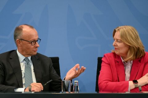 Kanzler Merz und Arbeitsministerin Bas