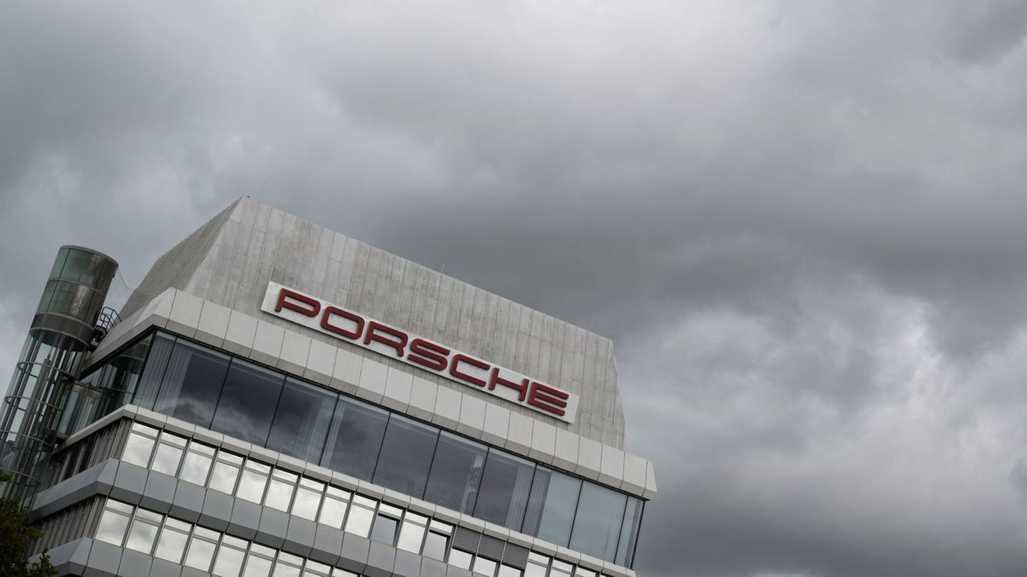 Porsche share flies out of the DAX-setback for car manufacturers