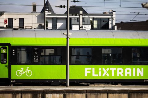 Flixtrain baut die Kooperation mit Partnerbahnen im Regionalverkehr aus. (Archivbild) Foto: Rolf Vennenbernd/dpa