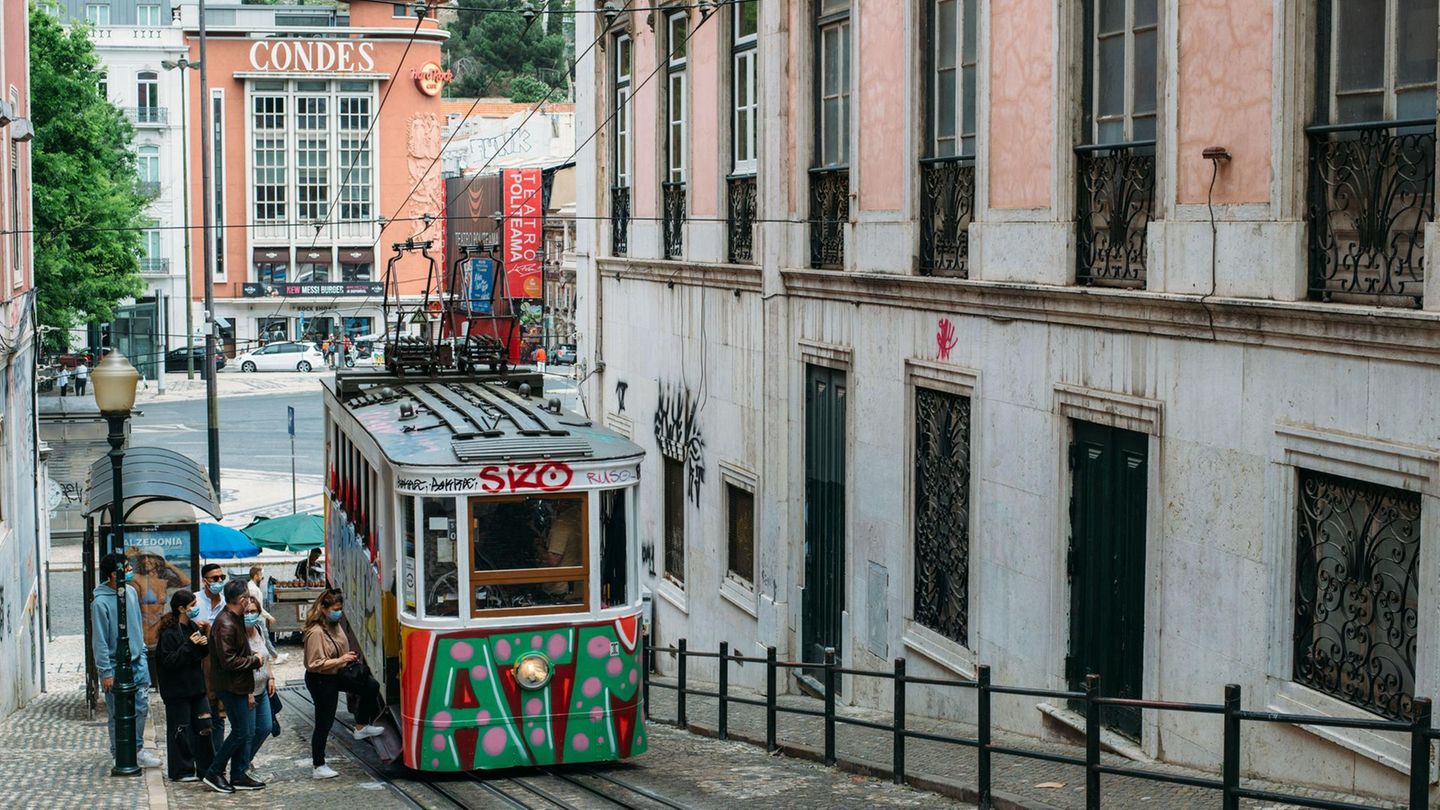 ARCHIV: Standseilbahn Lissabon