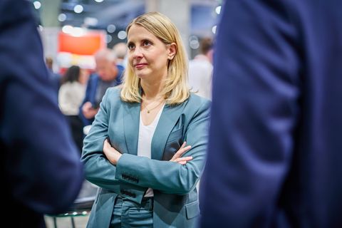 Bundesministerin für Wohnen, Stadtentwicklung und Bauwesen, Verena Hubertz, auf dem Parteitag der SPD     
