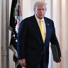 Donald Trump trifft im Weißen Haus ein