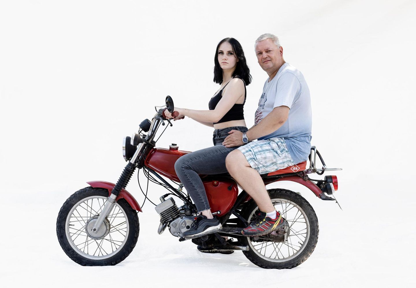 Simson Mopet mit Tochter und Vater