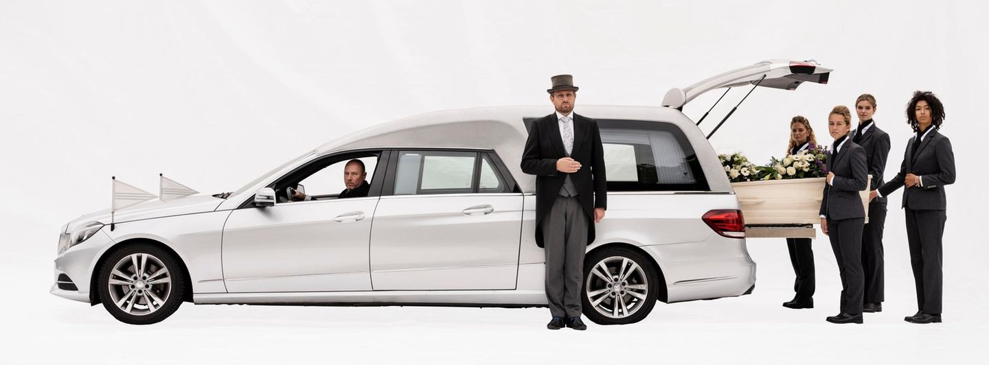 Leichenwagen Mercedes