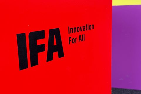 Die IFA greift bei der diesjährigen Ausgabe in Berlin erneut auch viele Trendthemen bei Jugendlichen auf. (Archivbild) Foto: Chr