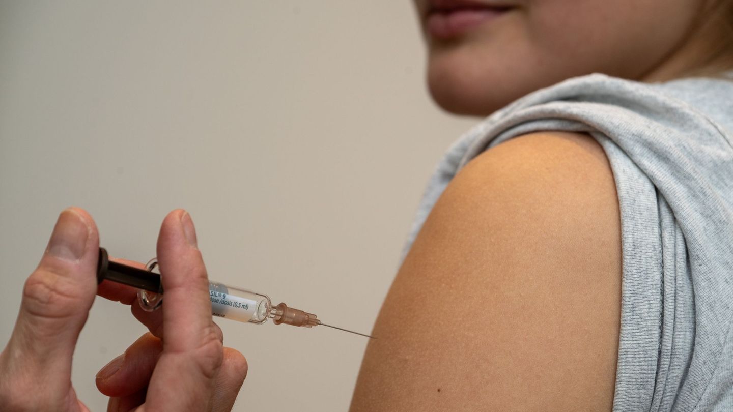 Die Impfzahlen gegen Influenza in Hessen sinken 2025. (Symbolbild) Foto: Stefan Puchner/dpa