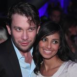 Das neue deutsche Promi-Pärchen sorgte gleich für großes Interesse. Näher kennengelernt hatten die beiden sich bei Dreharbeiten zur Ulmen-Serie "Snobs", für die er sie als seine Ehefrau castete. Kurze Zeit später...