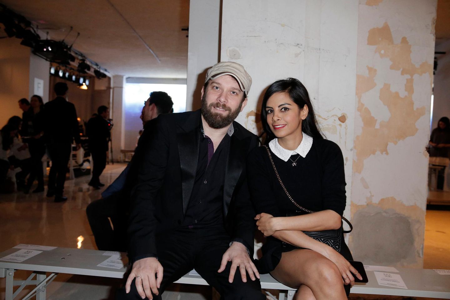 In letzter Zeit hatte Collien Fernandes auch über Doppelstandards gesprochen, die ihr als Frau an der Seite eines erfolgreichen Mannes oft begegnet seien. „Christian war in den Jahren zuvor genauso viel unterwegs, wie ich jetzt mit dem 'Traumschiff', aber daran störte sich merkwürdigerweise niemand. Als Mutter ist man leider immer gleich die Rabenmutter“, sagte sie etwa der „Abendzeitung“ über die Vereinbarkeit von Beruf und Familie.