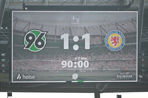 Das letzte Derby zwischen Hannover und Braunschweig endete mit einem 1:1 im Niedersachsenstadion Foto: Swen Pförtner/dpa
