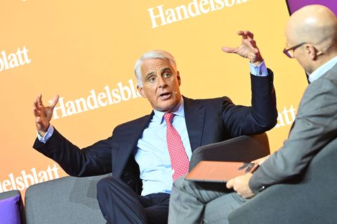 Im Herzen Frankfurts erläutert der Unicredit-Chef seine Pläne zu einer Übernahme der Commerzbank. (Foto Handout) Foto: Marc-Stef