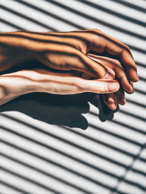 "Wenn der oder die Dominante sich unverrückbar zeigt, ist es möglicherweise an der Zeit, die Beziehung neu zu bewerten", sagt Psychologin Stefanie Stahl