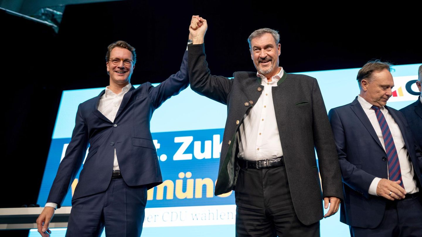 Hendrik Wüst and Markus Söder: Rivals on cuddly course