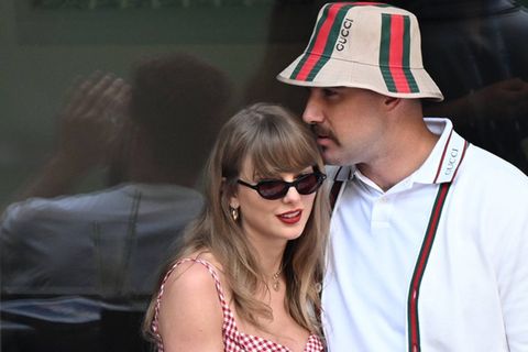 Taylor Swift und Travis Kelce, hier vor knapp einem Jahr, haben sich kürzlich verlobt.