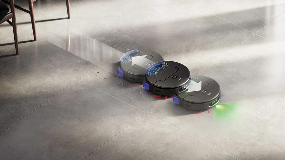 Der Dyson Spot&Scrub wischt einen Boden Der Dyson Spot&Scrub wischt einen Boden