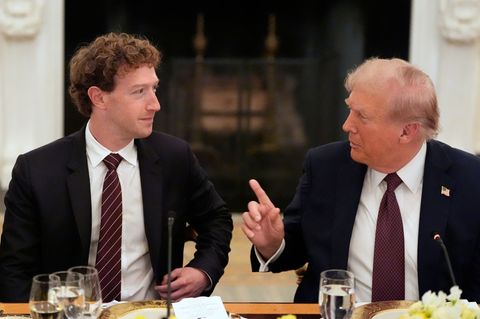 Dinner für Tech-Bosse: US-Präsident Donald Trump hat die Chefs der großen amerikanischen Tech-Konzerne zu einem Abendessen ins W