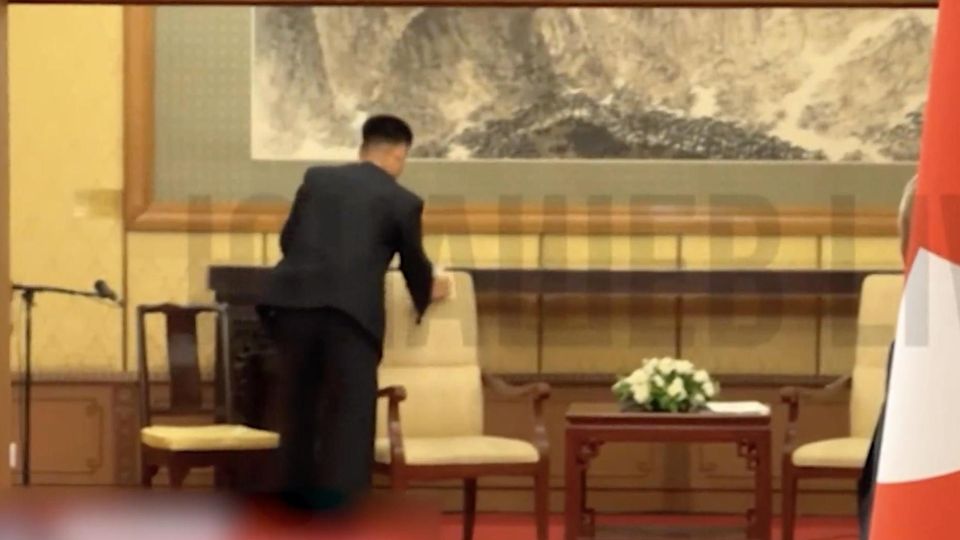 Kim Jong Un lässt seine Agenten DNA-Spuren wegputzen Kim Jong Un lässt seine Agenten DNA-Spuren wegputzen