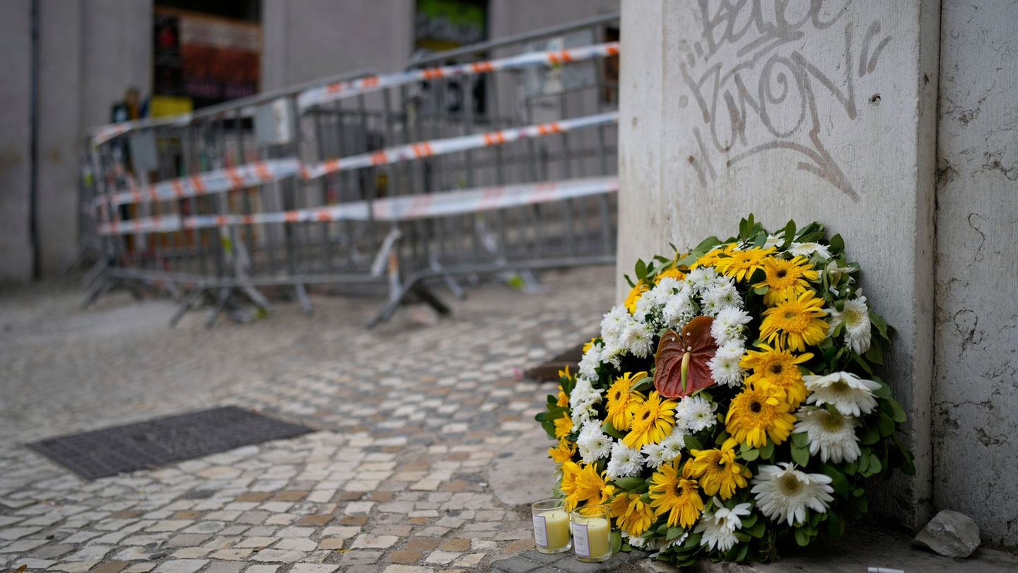 In Lissabon wird der Opfer des Unglücks gedacht. Foto: Armando Franca/AP/dpa