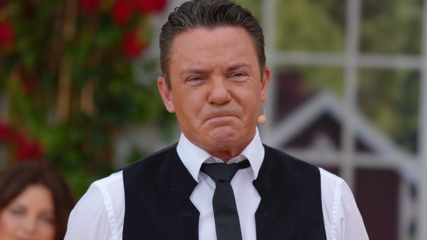 Stefan Mross bei seiner Rückkehr auf die "Immer wieder sonntags"-Bühne vor wenigen Tagen.