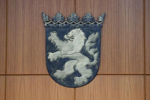 Einer der Angeklagten kannte den Mann aus seiner Ausbildung. (Symbolbild) Foto: Arne Dedert/dpa