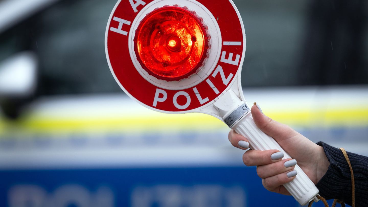 Eine Verkehrskontrolle hat einem Mann das Leben gerettet (Symbolbild) Foto: Soeren Stache/dpa