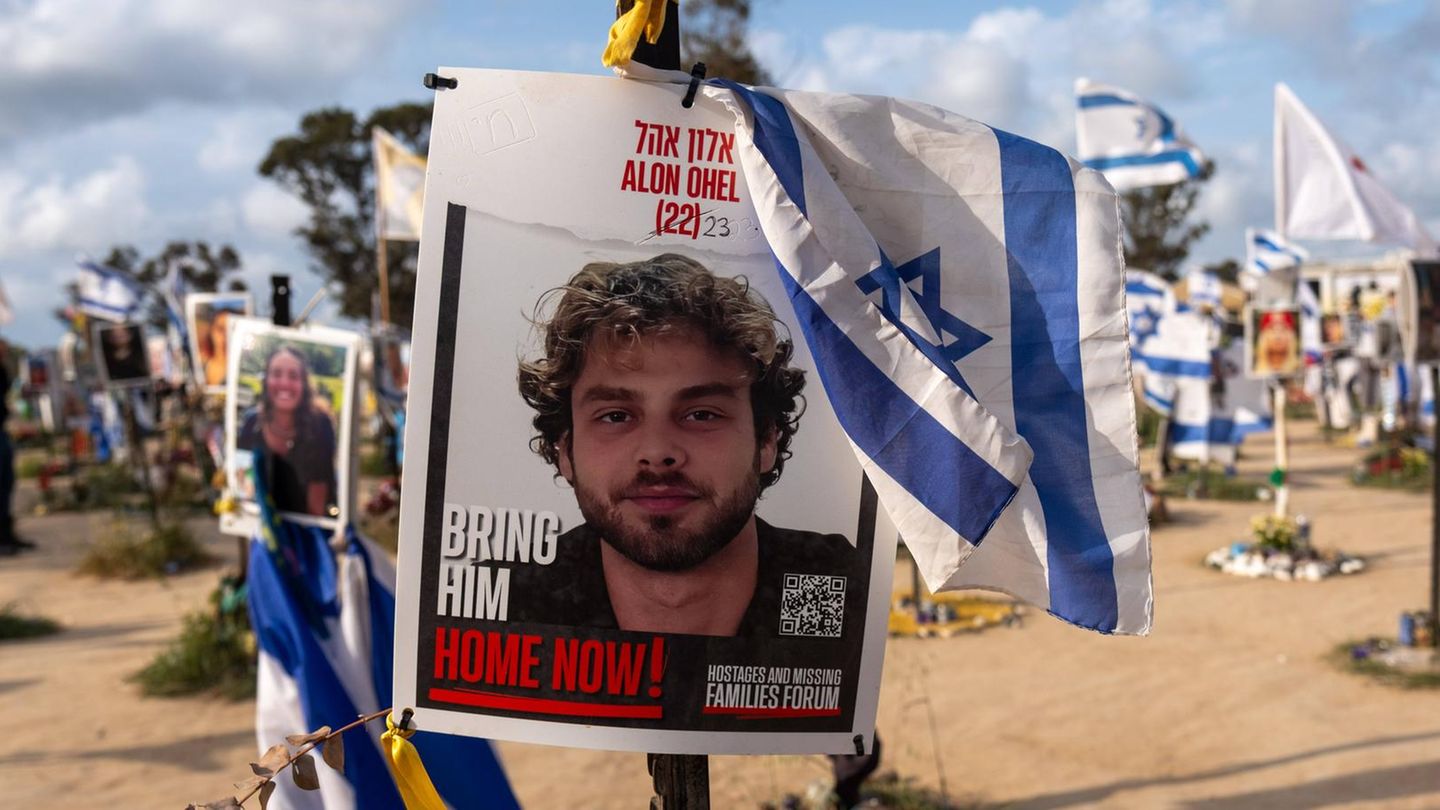 Hamas-Geisel Alon Ohel, hier auf einem Plakat zu sehen