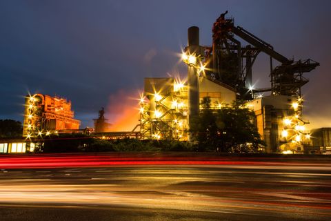 Die Transformation der Stahlindustrie zu klimafreundlicher Produktion schreitet voran (Archivbild) Foto: Andreas Arnold/dpa