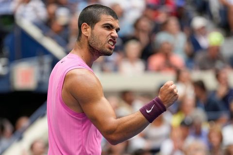 Carlos Alcaraz spielt bei den US Open um den Titel. Foto: Seth Wenig/AP/dpa