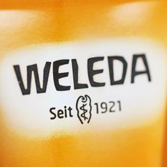 Eine Creme der Marke Weleda