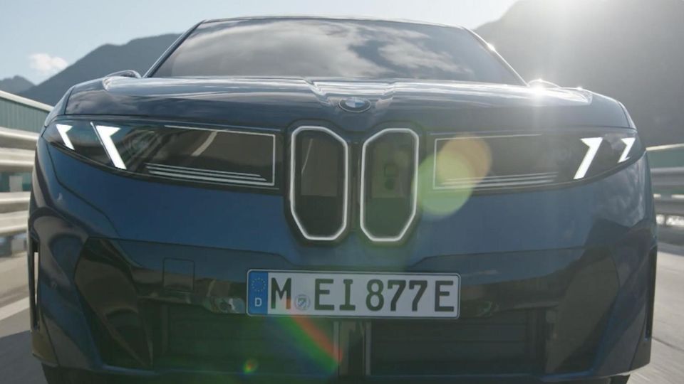 Kühlergrill des neuen BMWs