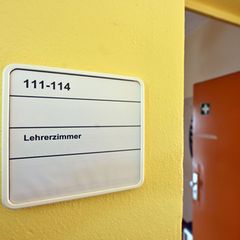 Lehrerzimmer in einer Schule: Disziplinarverfahren gegen Lehrerin