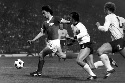 Die DDR-Fußballmannschaft gewinnt 1974 gegen die DDR
