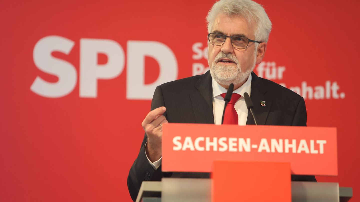 Armin Willingmann will weiter Verantwortung in Sachsen-Anhalt übernehmen. Foto: Matthias Bein/dpa