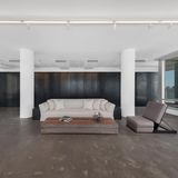 Calvin Klein ist bekannt für seinen charakteristischen minimalistischen Stil