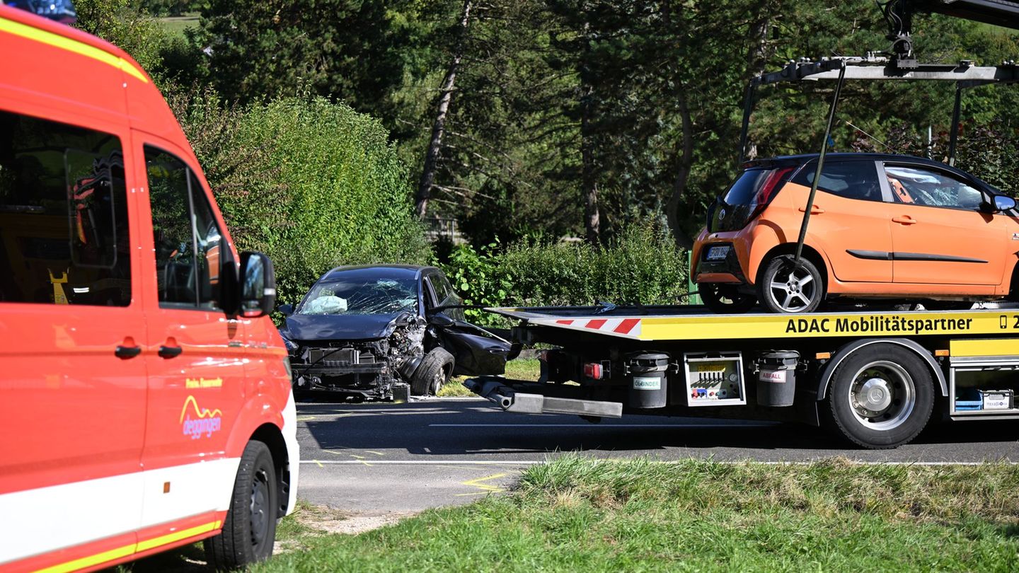 Drei Schwerverletzte sind die Bilanz eines Unfalls. Foto: -/onw-images/dpa