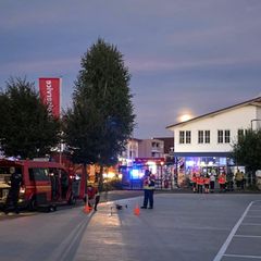 Einsatzkräfte am Supermarkt in Lauchringen