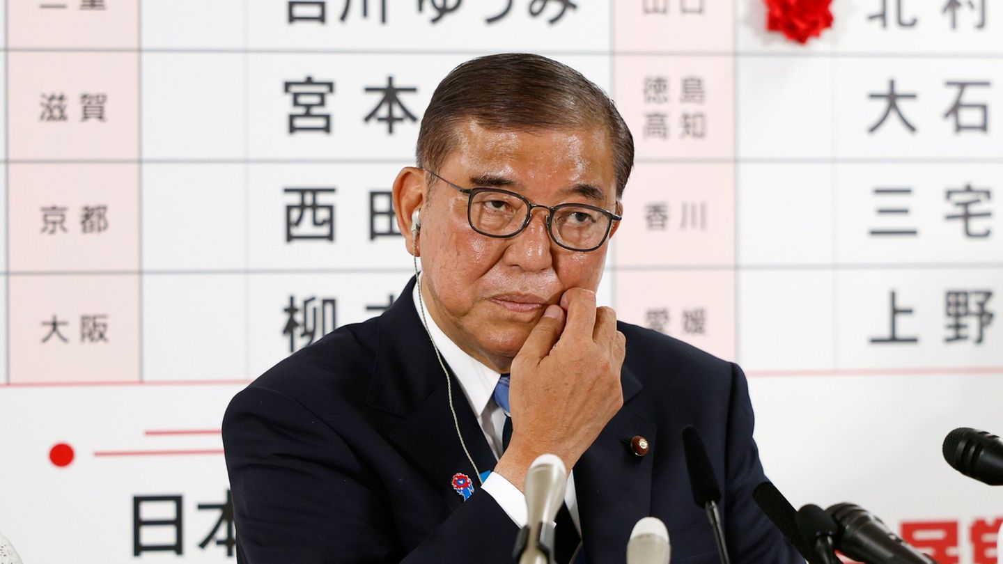 Japans Regierungschef Ishiba stand nach Wahlschlappen in seiner eigenen Partei in der Kritik. (Archivbild) Foto: Franck Robichon