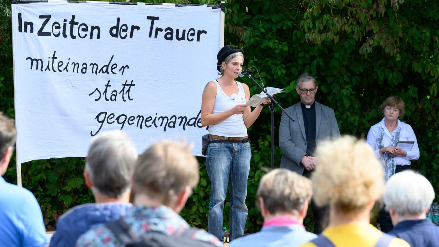 Der Aktionstag wurde vom Bündnis "Friedland ist bunt" organisiert. Foto: Swen Pförtner/dpa