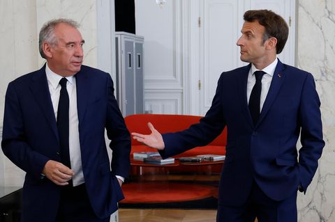 Frankreichs Noch-Premier Bayrou und Präsident Macron