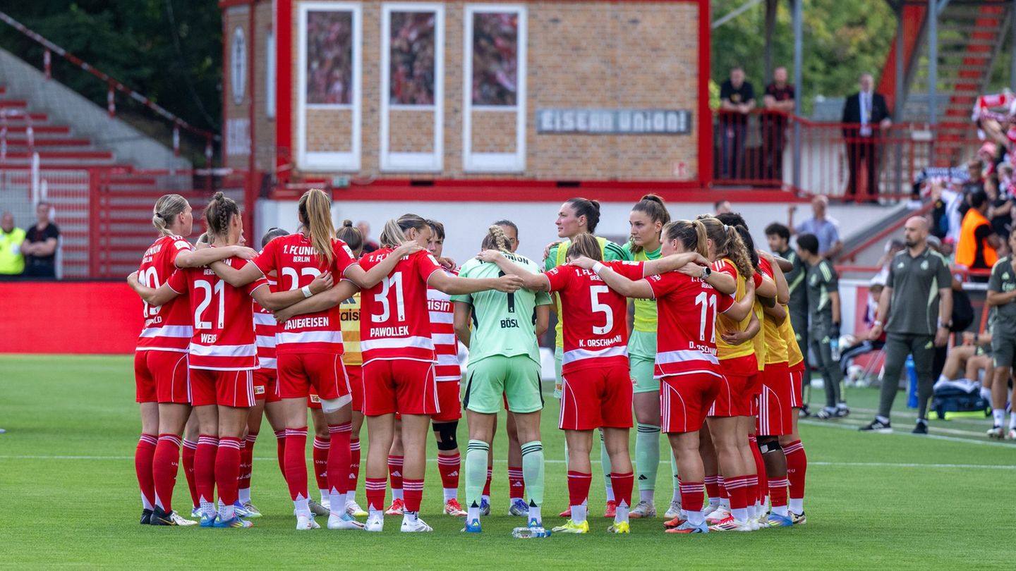 Es war das erste Spiel der Union-Frauen in der Bundesliga. Foto: Matthias Koch/dpa