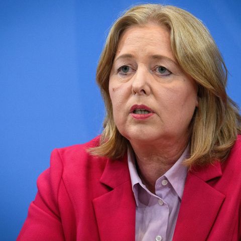 Höhere Beiträge: Das schleichende Gift der Bärbel Bas