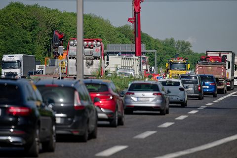 Die Autobahn GmbH rechnet trotz Umleitungen mit Staus. Foto: Henning Kaiser/dpa
