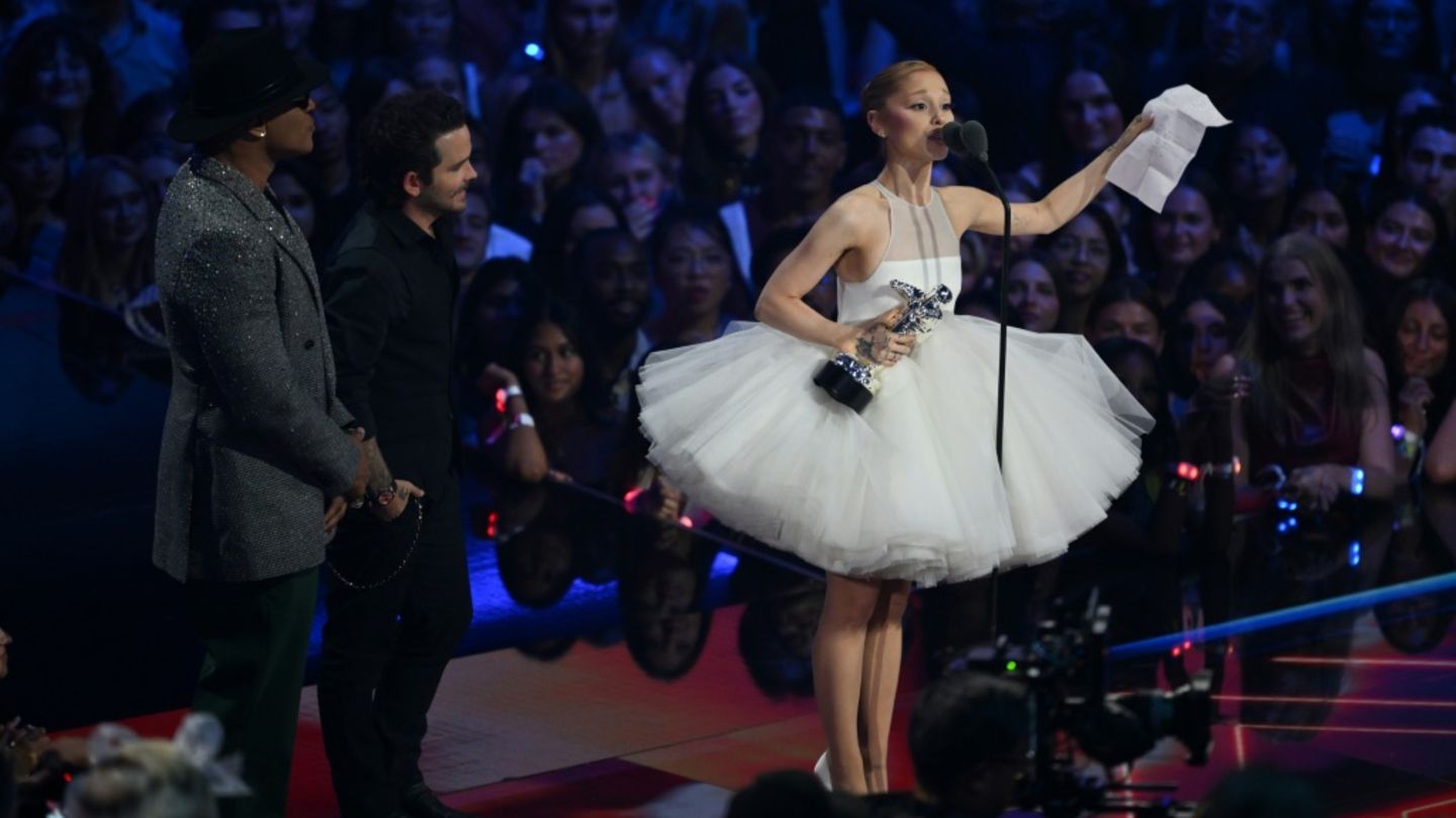 Ariana Grande bei der Preisverleihung am Sonntag