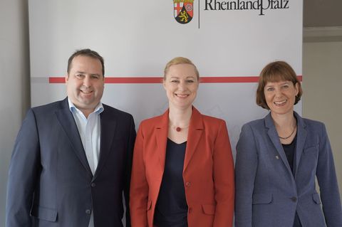 Die drei SPD-Sozialminister von Rheinland-Pfalz, Hessen und dem Saarland heben die Bedeutung des Sozialstaats für gesellschaftli