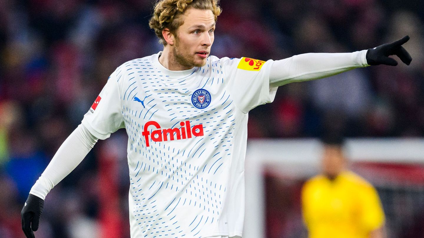Fußballprofi Fiete Arp, der mittlerweile nicht mehr für Holstein Kiel, sondern den dänischen Club Odense BK spielt. (Archiv) Fot