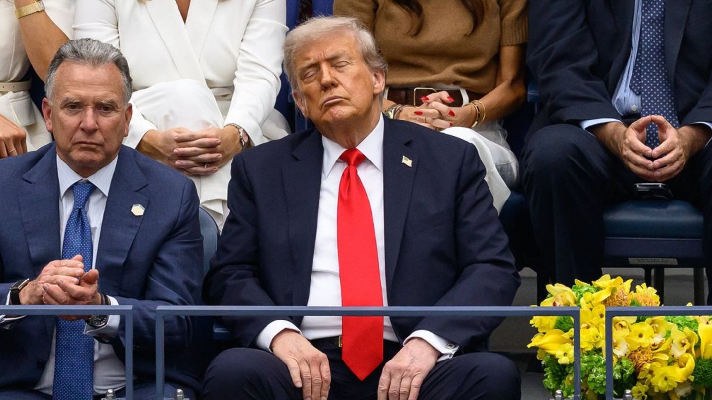 Donald Trump: US President apparently nods at US Open